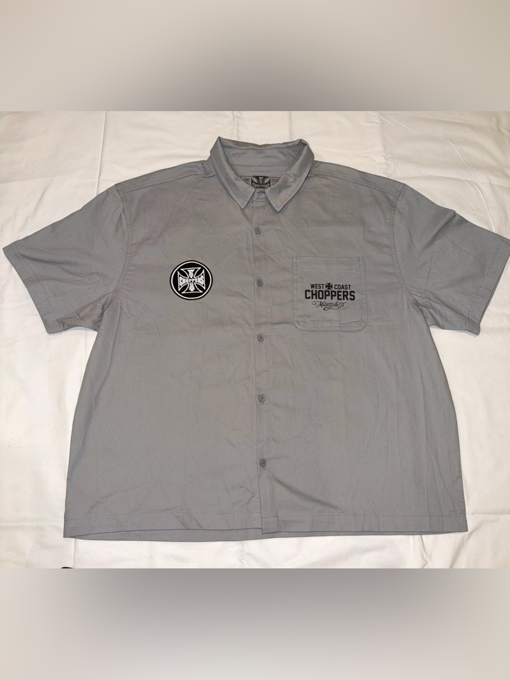 West Coast Choppers Men’s Short-Sleeve Button-Down Shirt in Gray